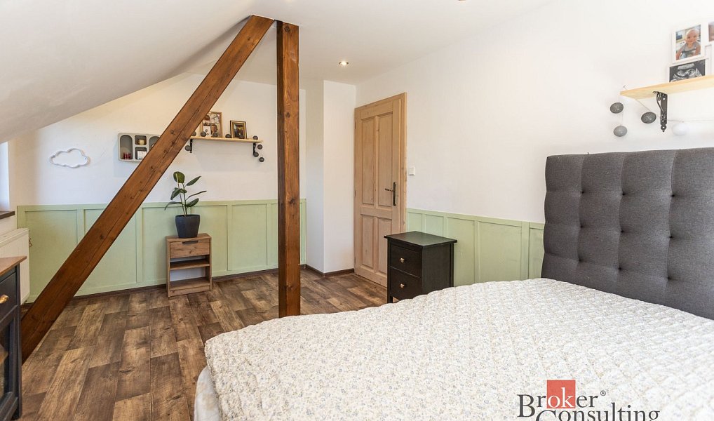 Prodej domu 200 m² s pozemkem 926 m², Nové Město na Moravě – náhled fotky 27