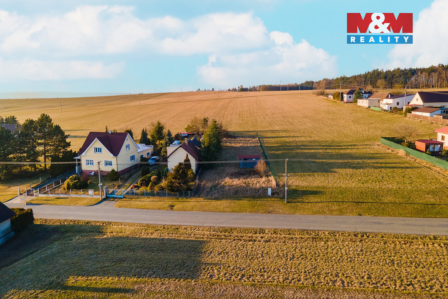 Prodej stavebního pozemku 733 m² – další