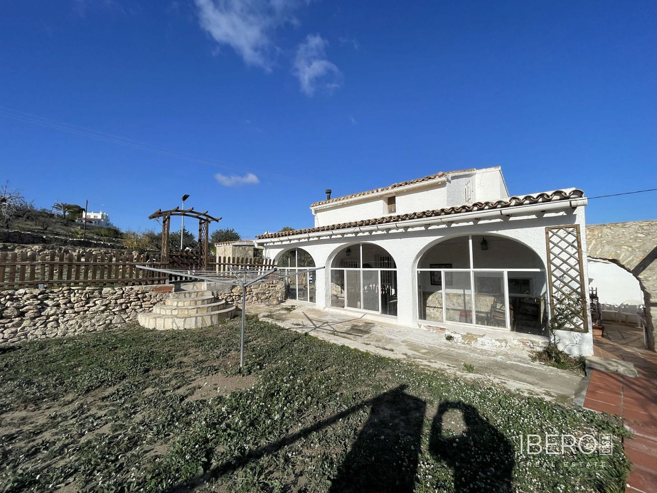 Prodej domu 180 m² s pozemkem 2 400 m²