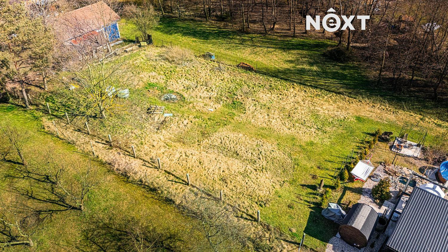 Prodej stavebního pozemku 1 639 m², Drahobudice