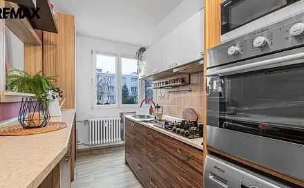 Prodej bytu 3+1 62 m², 17. listopadu, Dobřany, okres Plzeň-Jih