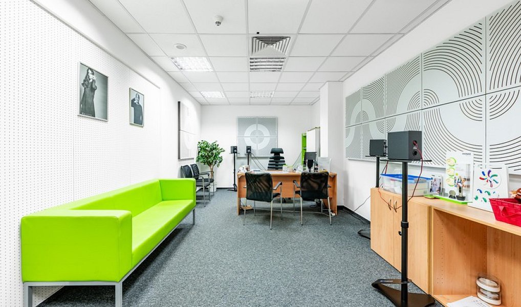 Pronájem kanceláře 194 m², Praha – náhled fotky 3