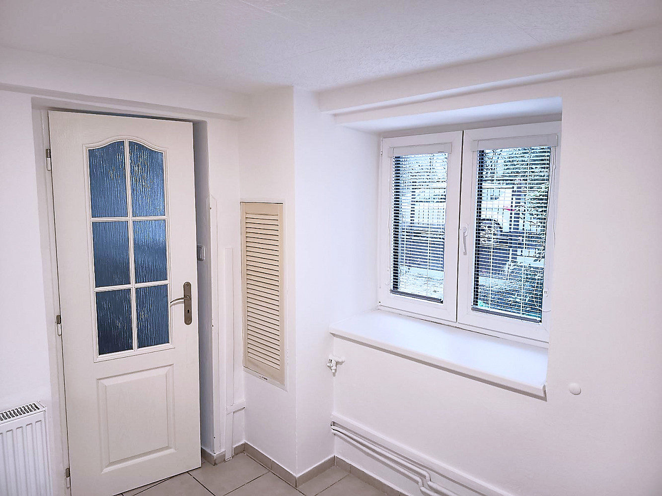 Pronájem bytu 2+1 45 m² – pohled 4