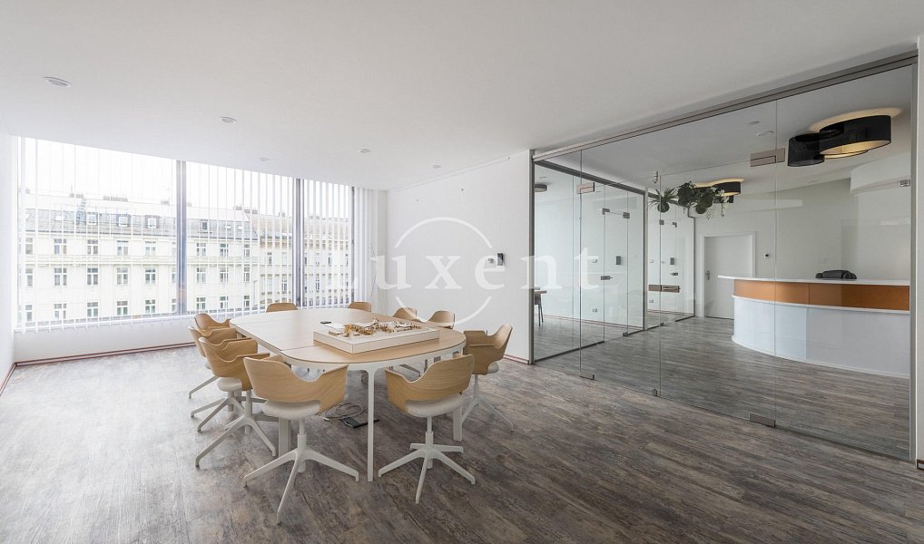 Pronájem kanceláře 475 m², Praha – fotka 1 z 6