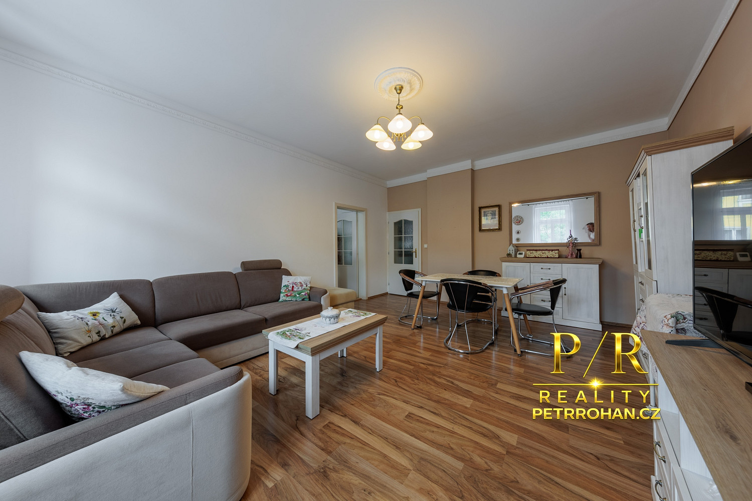 Prodej domu 172 m² s pozemkem 1 864 m² – pohled 4