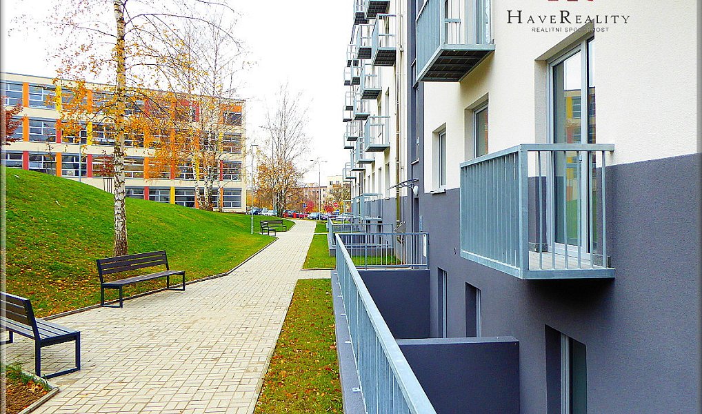 Prodej bytu 2+kk 33 m², Milovice – náhled fotky 14