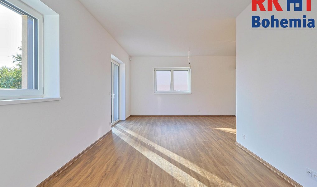 Prodej domu 114 m² s pozemkem 449 m², Klučov – náhled fotky 9