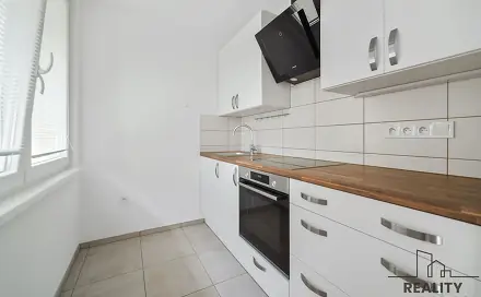 Pronájem bytu 1+kk 40 m², Jiráskova, Pardubice - Zelené Předměstí