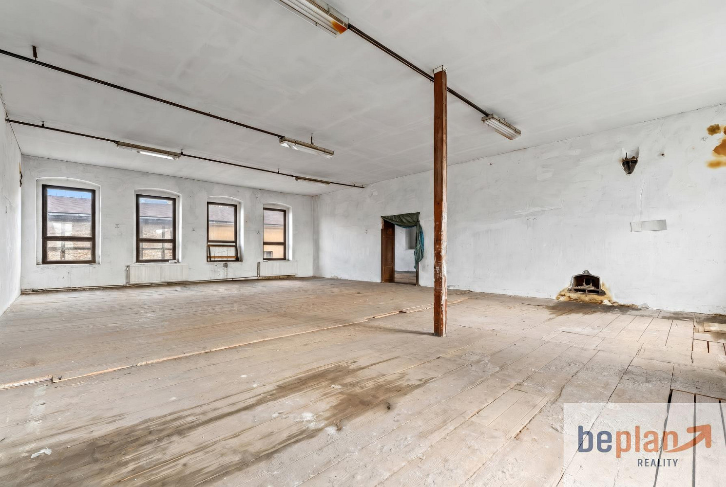Prodej obchodních prostor 7 660 m² – fotografie 3
