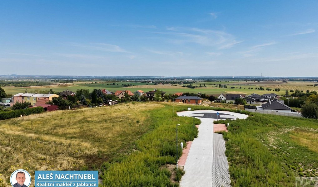 Prodej stavebního pozemku 800 m², Dřínov – náhled fotky 15