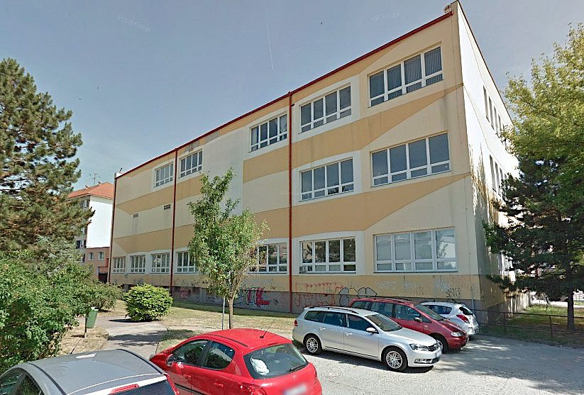 Pronájem skladovacích prostor 148 m²