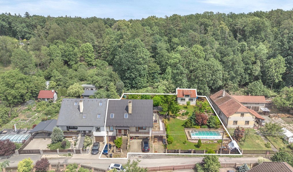 Prodej domu 280 m² s pozemkem 1 222 m², Vysoká nad Labem – náhled fotky 2
