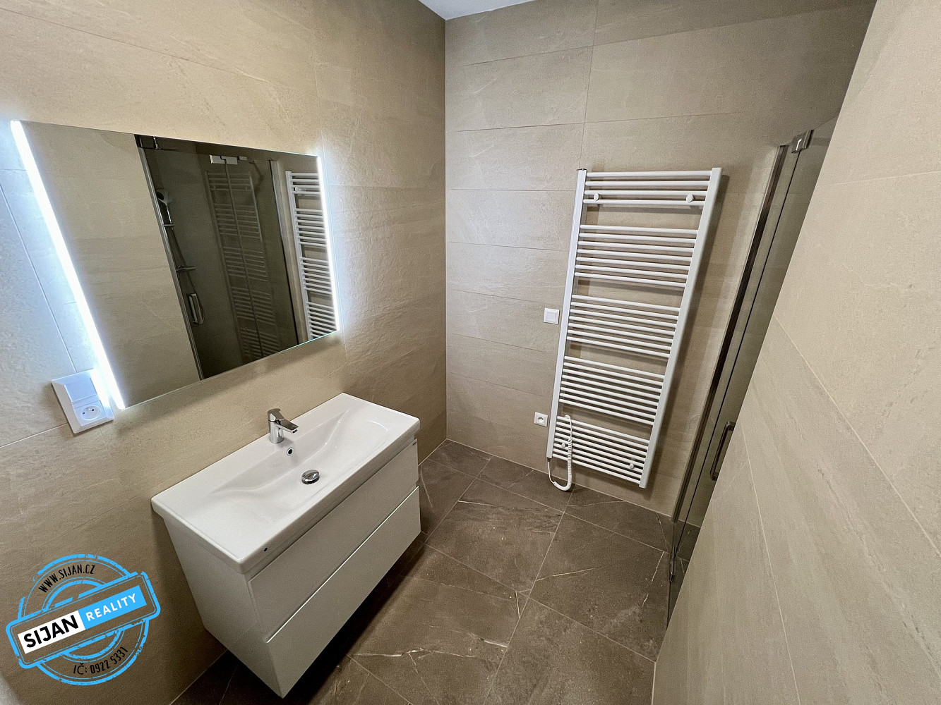 Pronájem bytu 3+kk 69 m² – fotografie 3