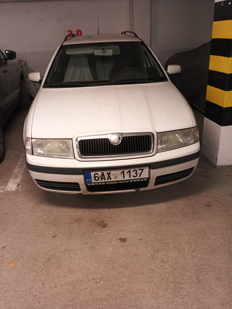 Garážové stání smíchov u demsrtinky — photo 2