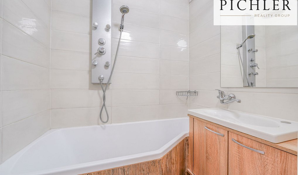 Pronájem bytu 3+1 70 m², Plzeň – náhled fotky 4