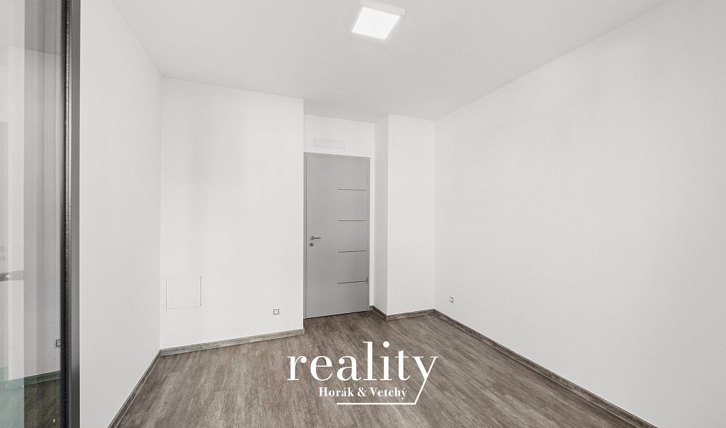 Pronájem bytu 4+kk 127 m², Jihlava – náhled fotky 25