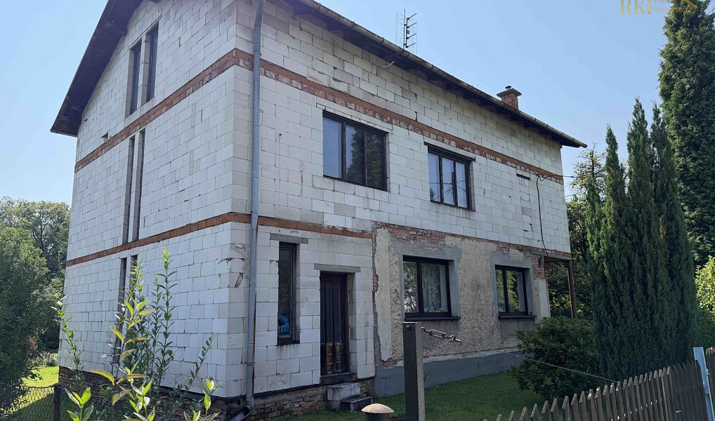 Prodej domu 375 m² s pozemkem 1 937 m², Třinec – fotka 1 z 30