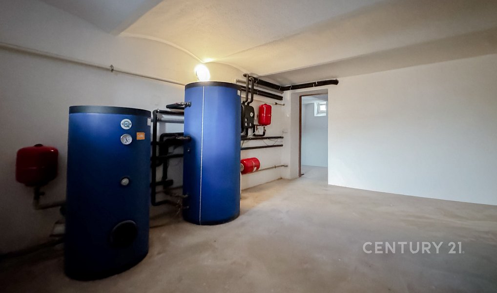 Prodej domu 216 m² s pozemkem 192 m², Znojmo – náhled fotky 13