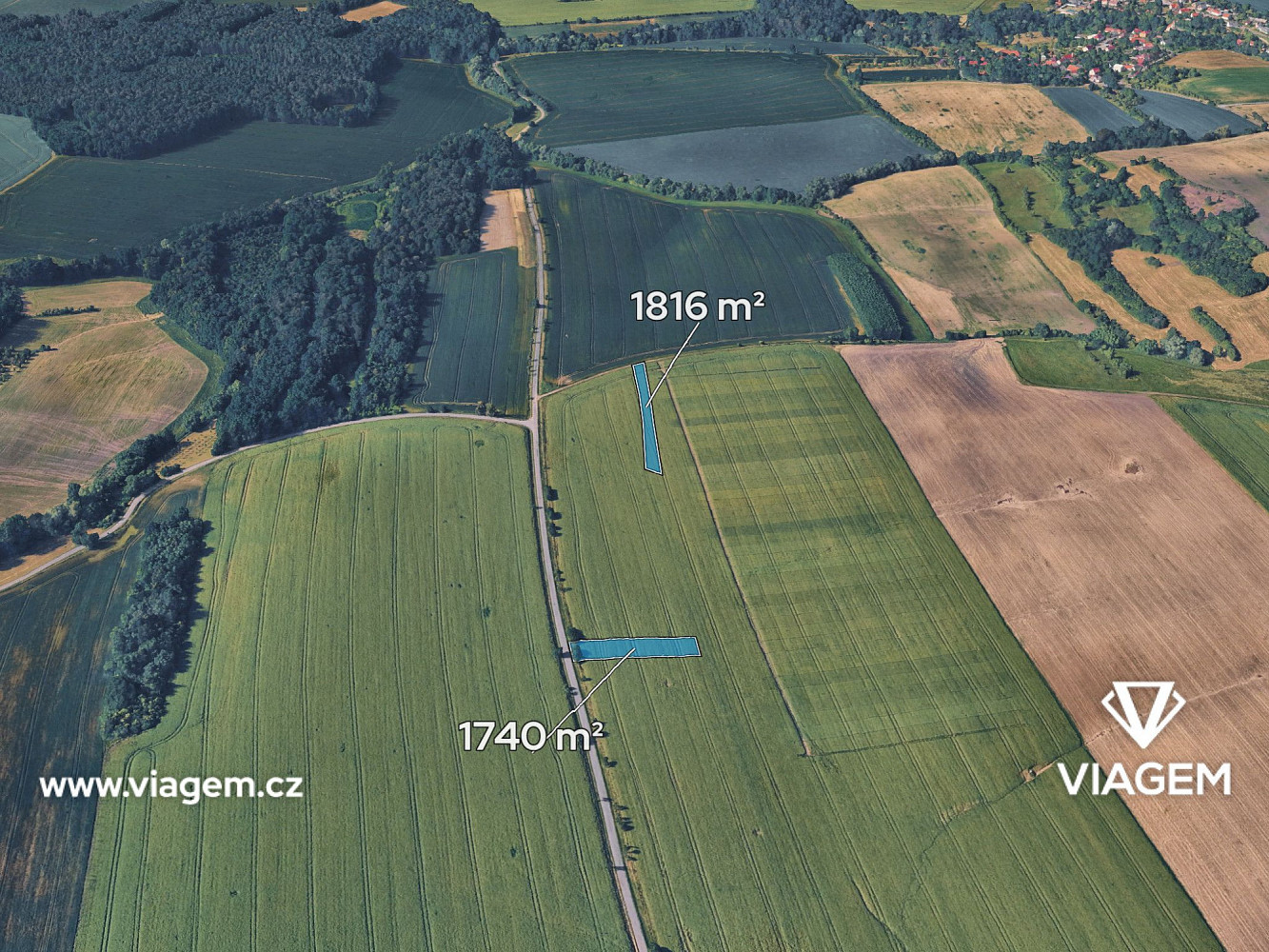 Pole 3 556 m², Podíl 25 % o výměře 889 m²