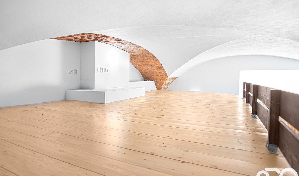 Prodej bytu atypického 103 m², Škvorec – náhled fotky 12