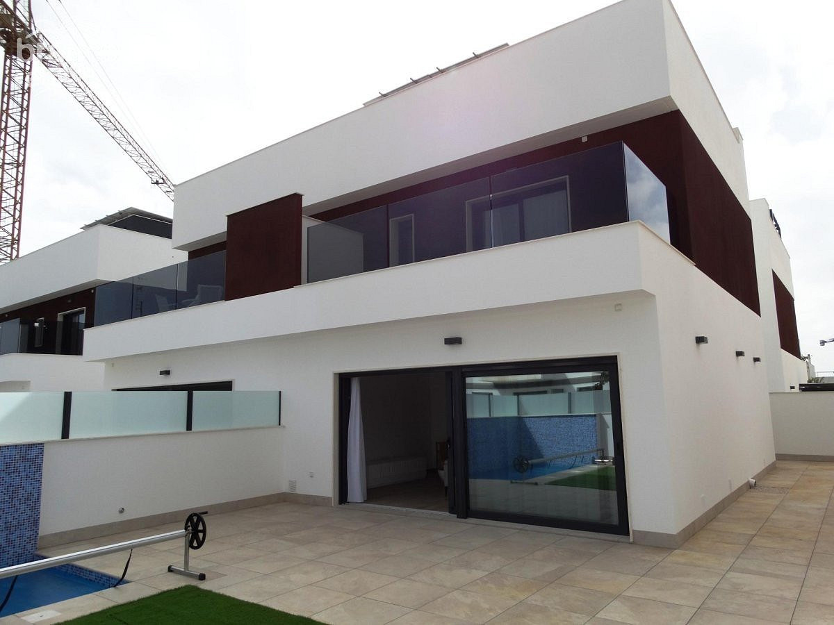 Prodej domu 113 m² s pozemkem 250 m² — photo 2