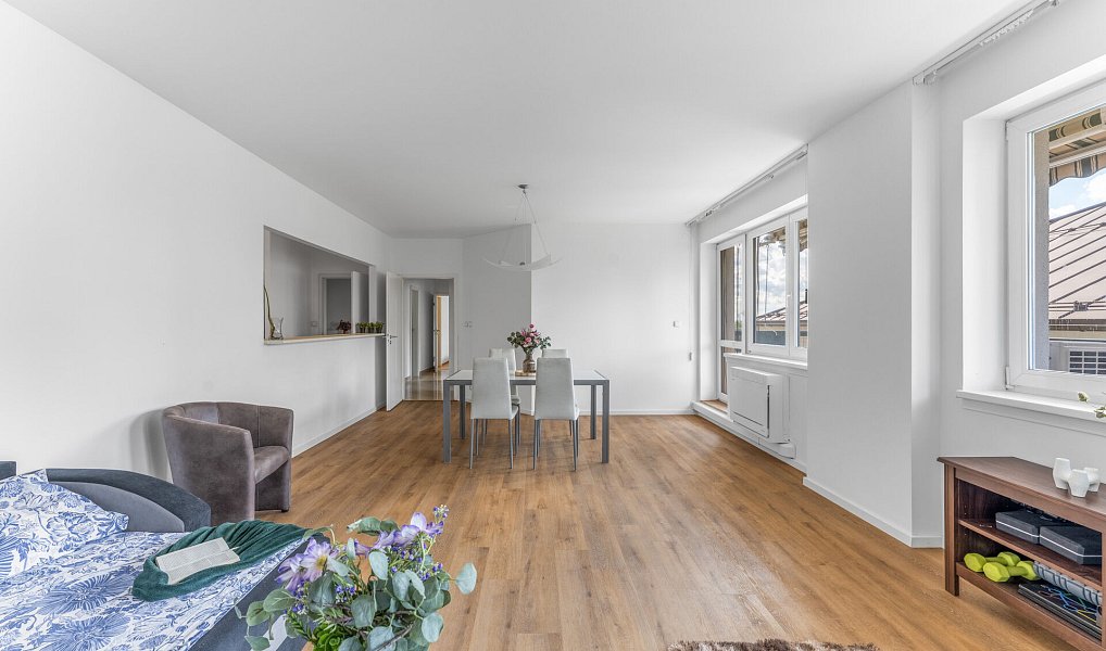 Prodej bytu 4+1 115 m², Praha – náhled fotky 2