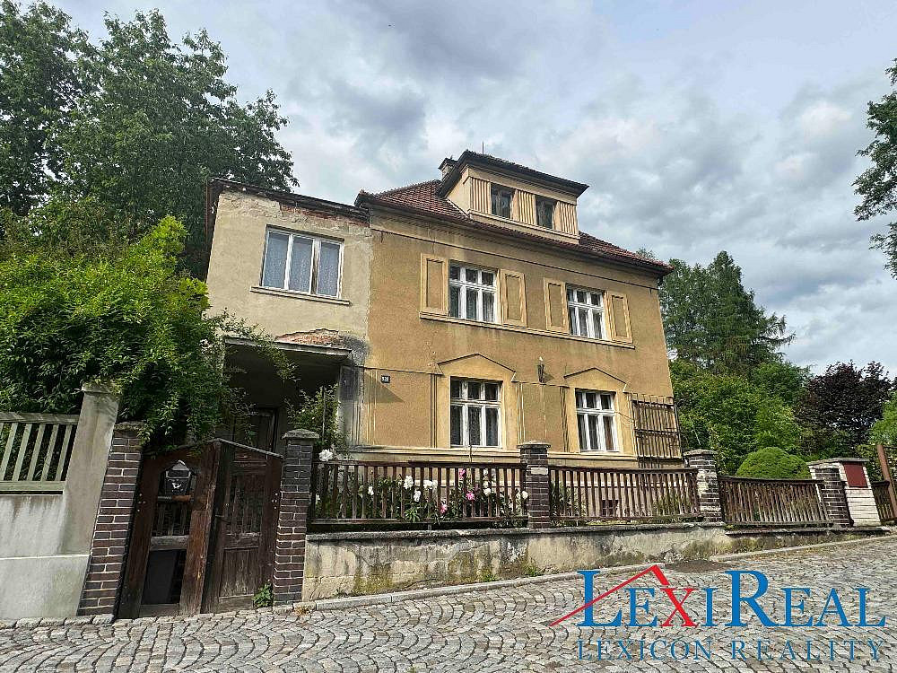 Prodej domu 160 m² s pozemkem 1 062 m²