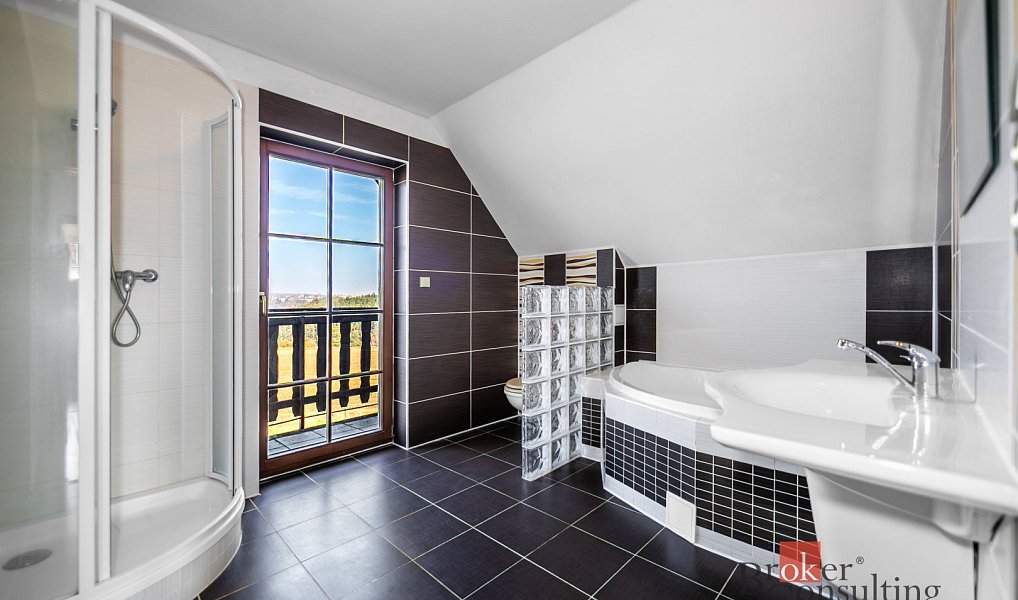 Prodej domu 150 m² s pozemkem 4 717 m², Hromnice – náhled fotky 21