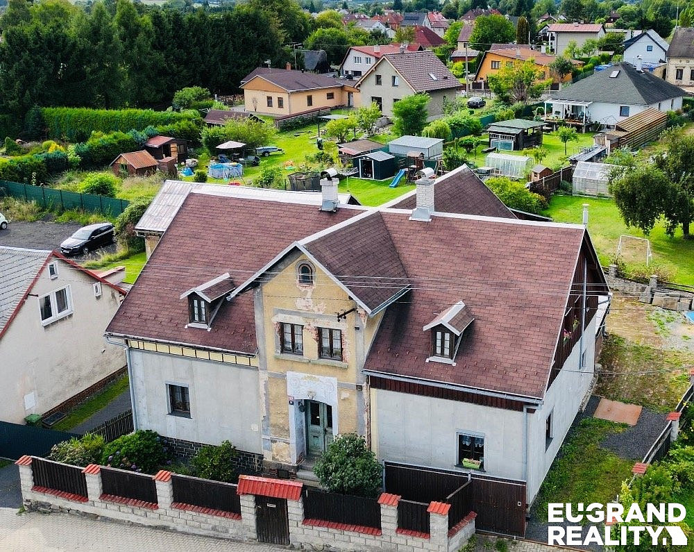 Prodej domu 226 m² s pozemkem 883 m²