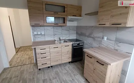 Pronájem bytu 2+1 50 m², Luštěnice - Zelená, okres Mladá Boleslav