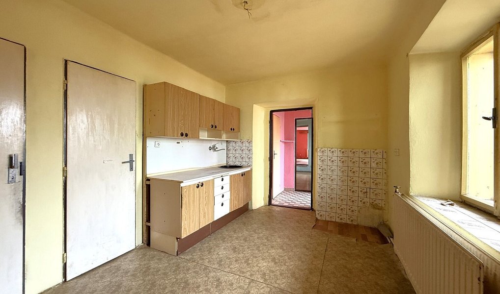 Prodej domu 426 m² s pozemkem 836 m², Volyně – náhled fotky 15