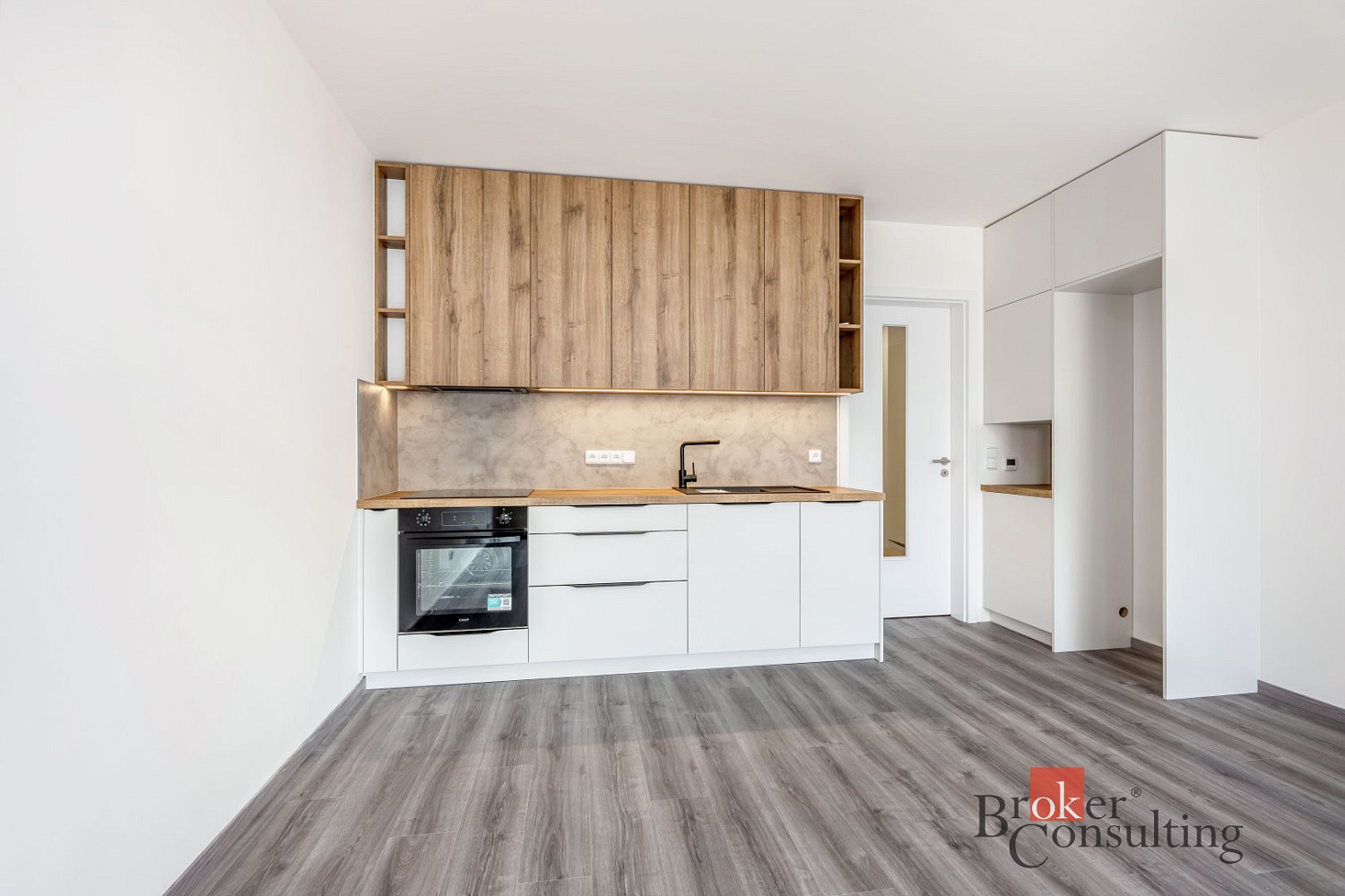 Pronájem bytu 1+kk 35 m² — photo 2