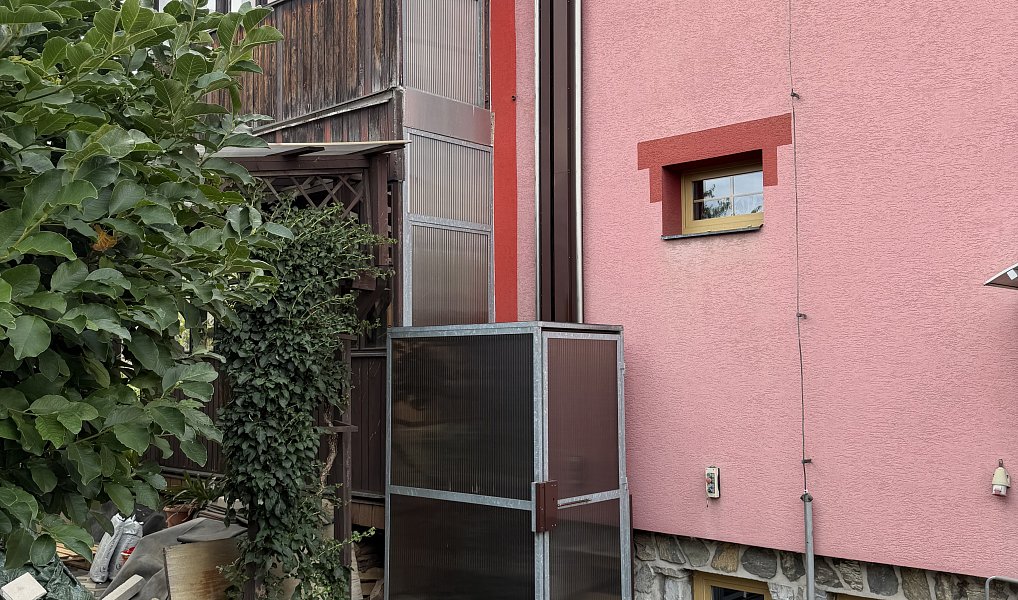 Prodej domu 250 m² s pozemkem 1 245 m², Spálov – náhled fotky 3