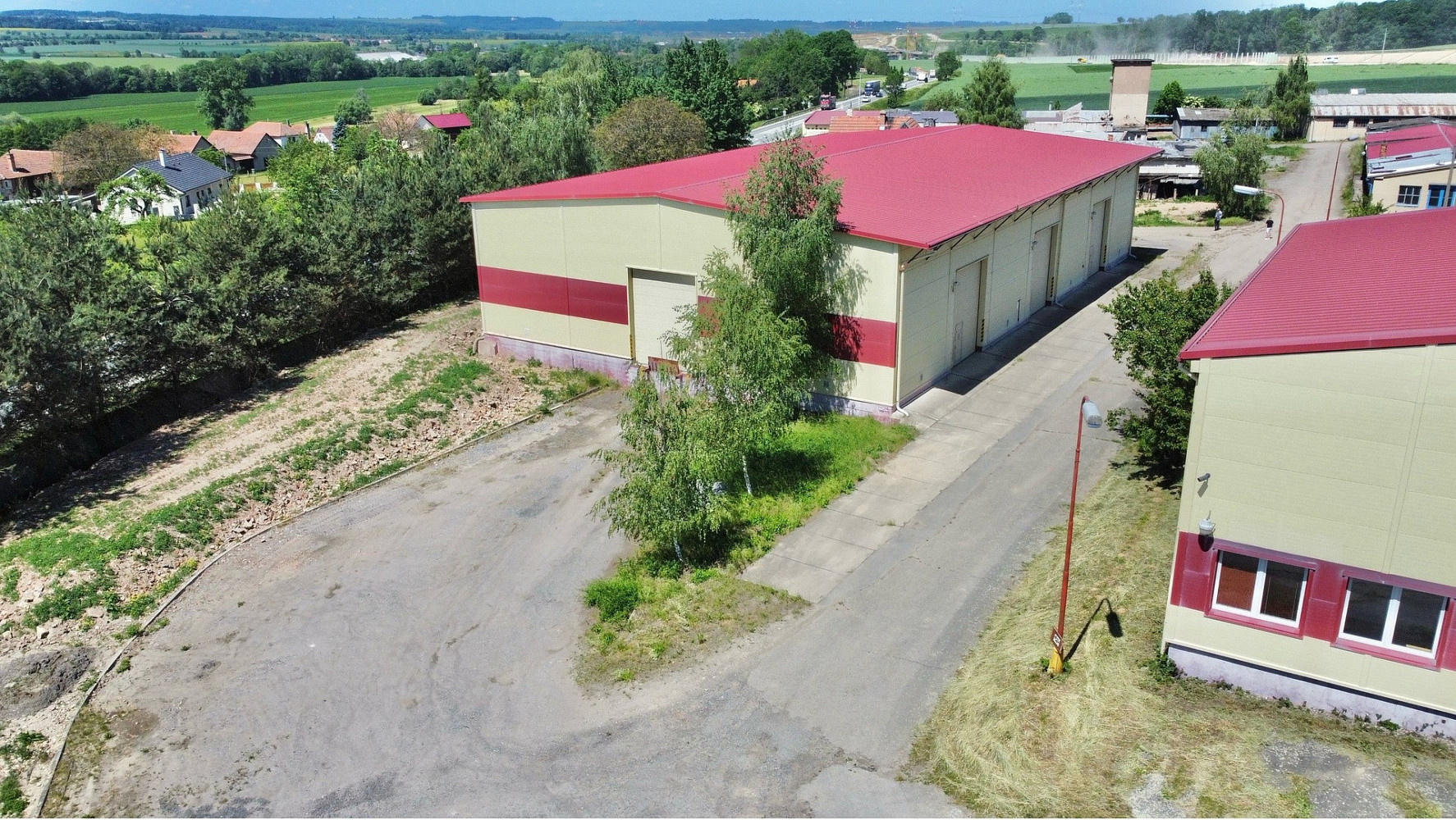 Prodej skladovacích prostor 983 m²