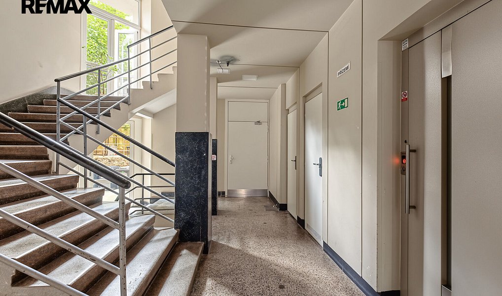 Prodej bytu 3+1 91 m², Praha – náhled fotky 49