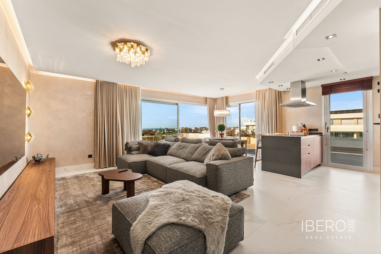 4+kk Apartment in Marbella, Salto del Agua - Vista 4