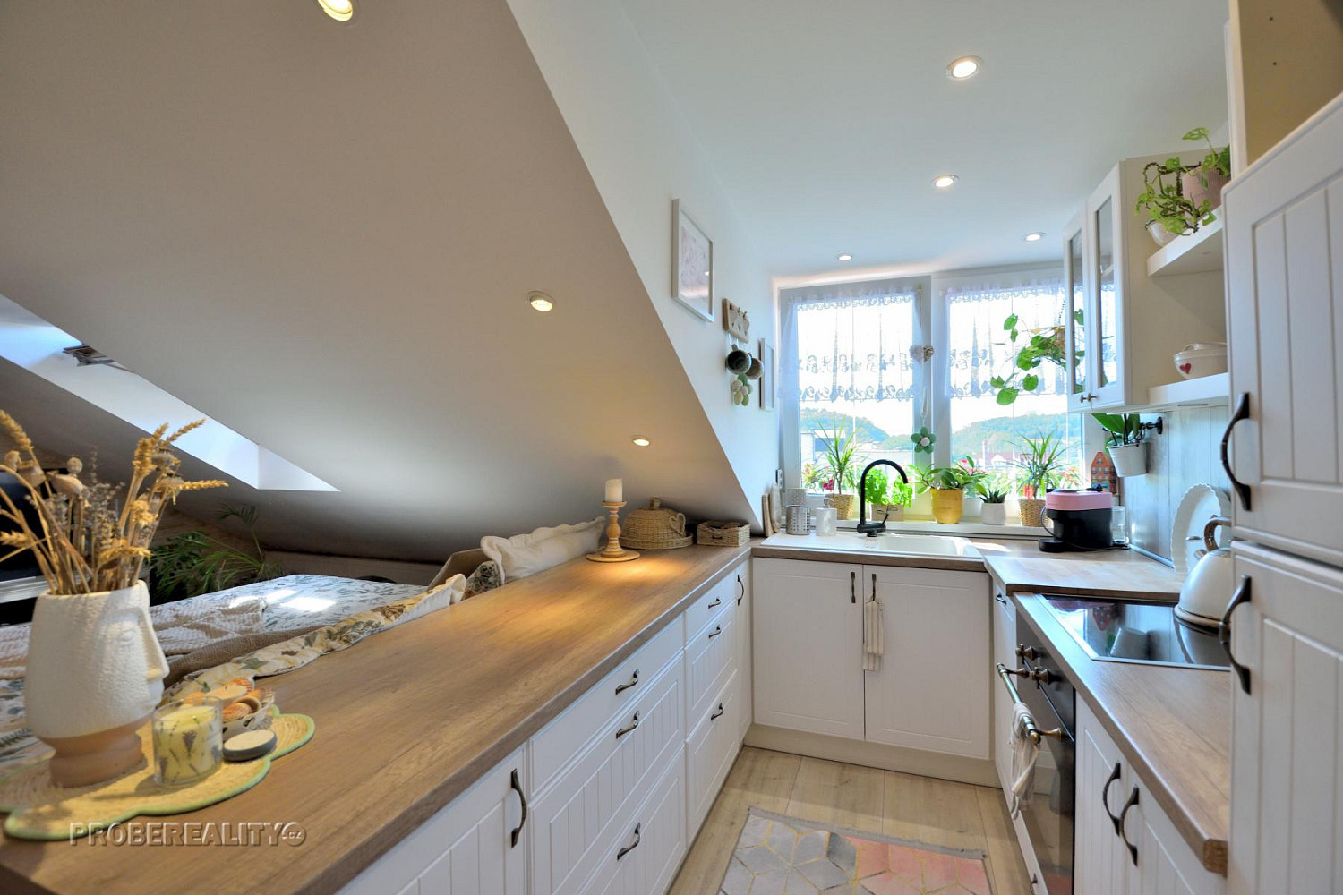 Prodej bytu 2+kk 80 m² – fotografie 2
