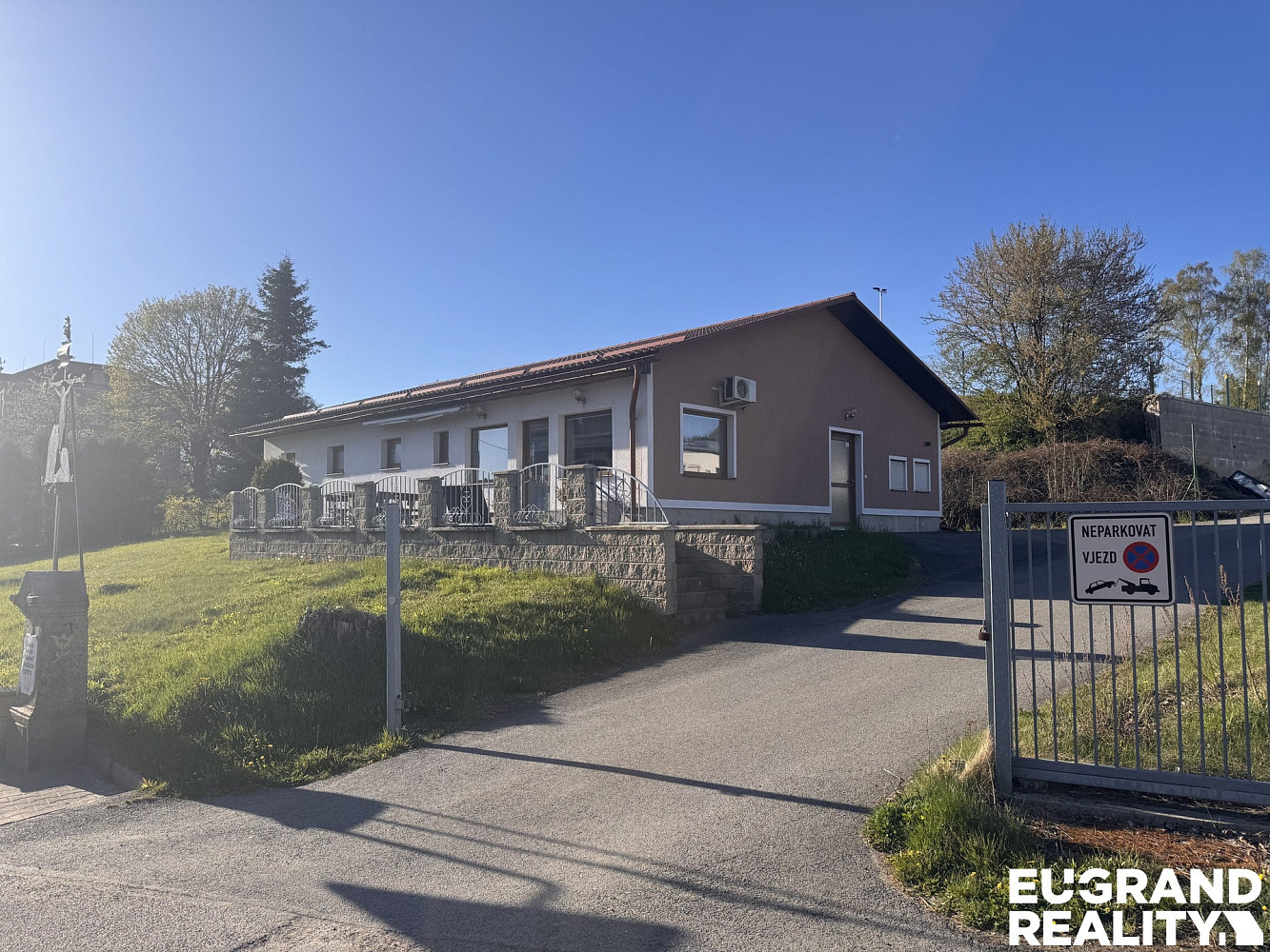 Prodej obchodních prostor 170 m²