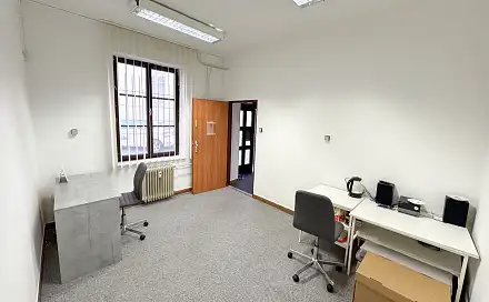 Pronájem kanceláře 12 m², Na Rybníčku, Opava - Předměstí