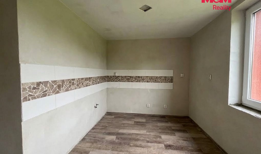 Prodej domu 148 m² s pozemkem 599 m², Hlinka – náhled fotky 5