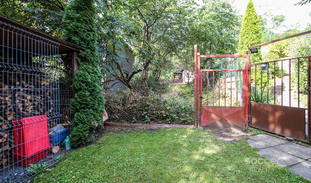Prodej zahrady 644 m², Praha – náhled fotky 2