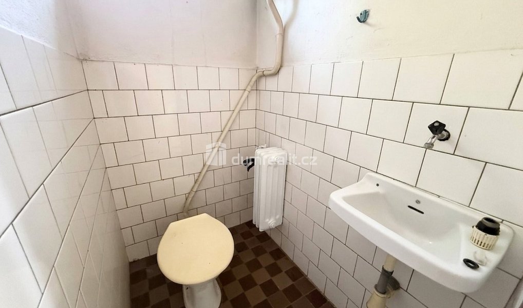 Prodej domu 270 m² s pozemkem 801 m², Tichá – náhled fotky 22