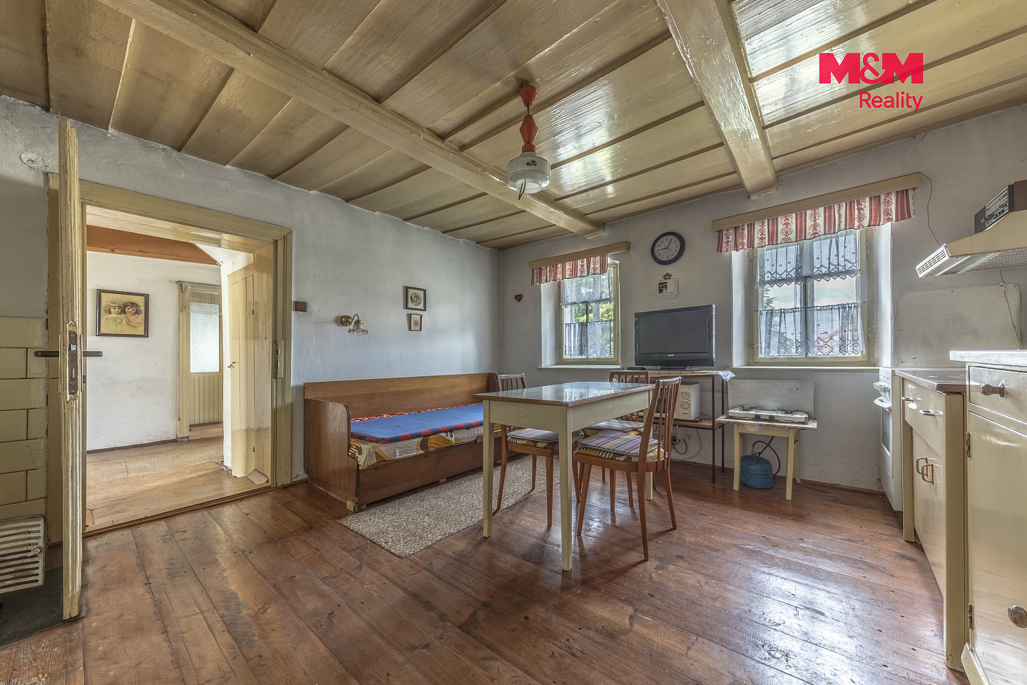 Prodej domu 199 m² s pozemkem 645 m² – fotografie 3
