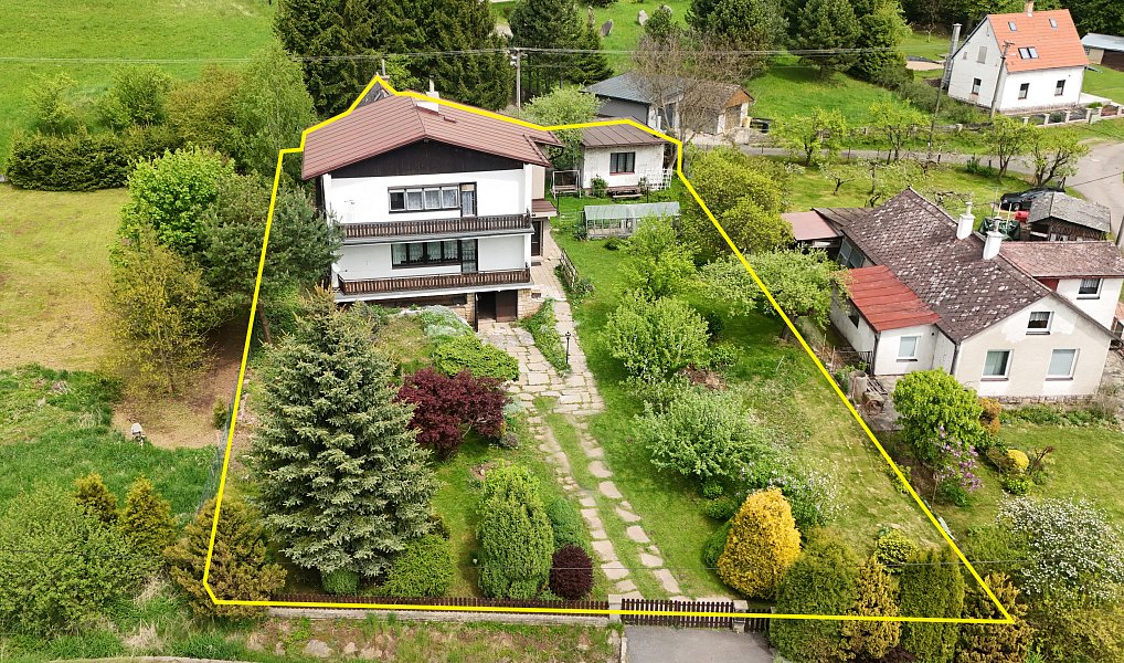 Prodej domu 260 m², Hejtmánkovice – fotka 1 z 14