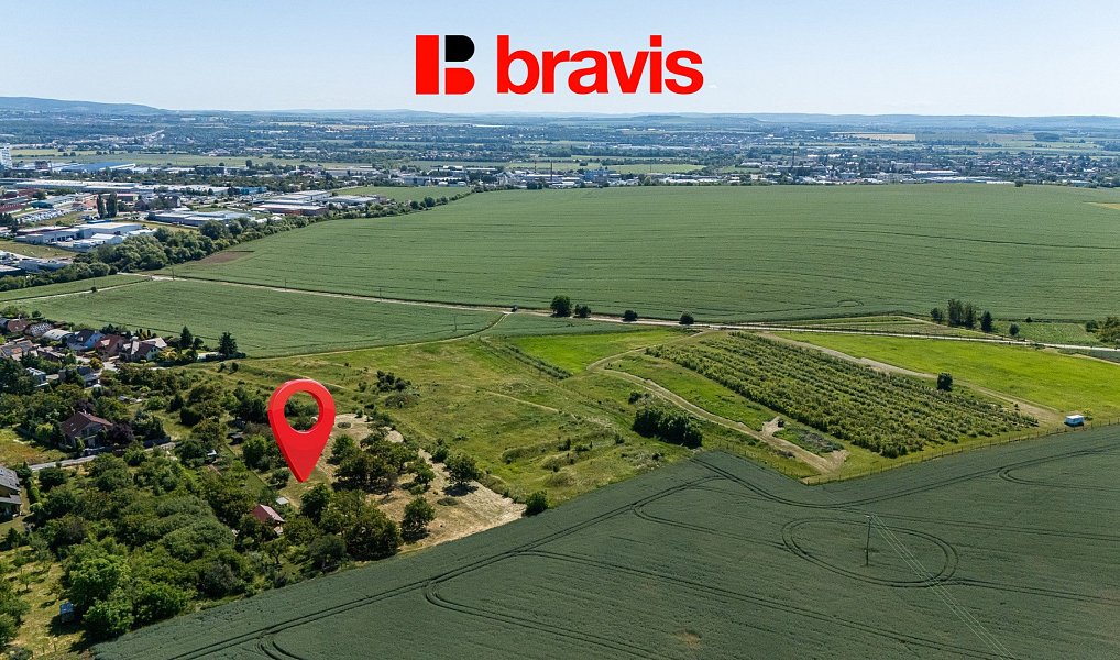Prodej stavebního pozemku 1 854 m², Moravany – fotka 1 z 10