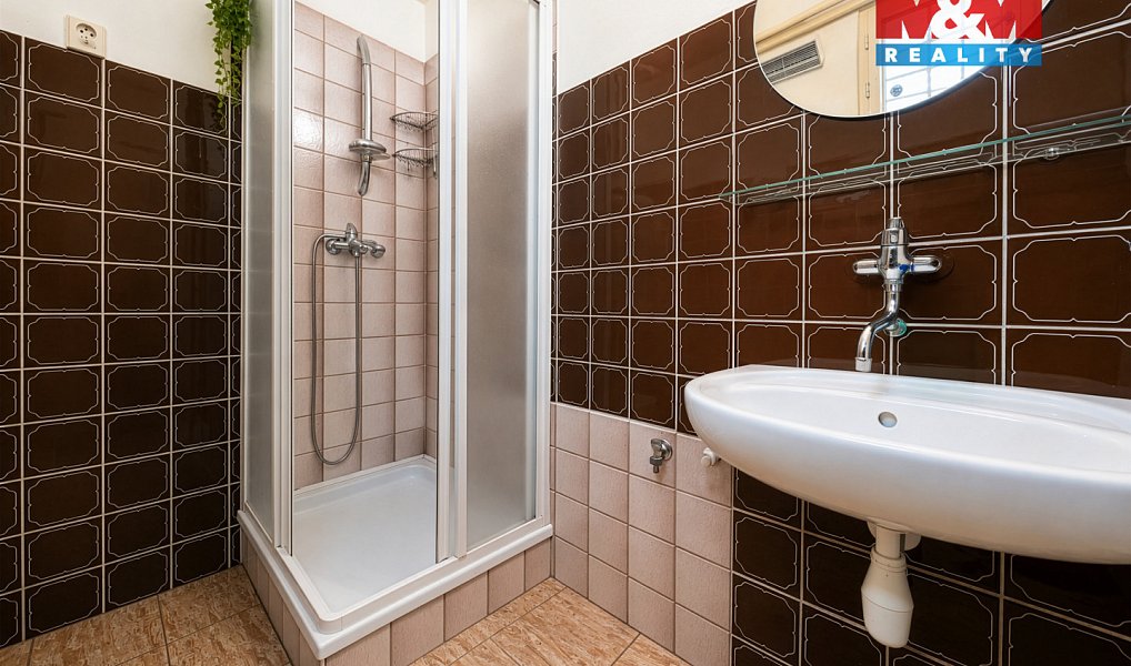 Prodej domu 187 m² s pozemkem 1 141 m², Praha – náhled fotky 9