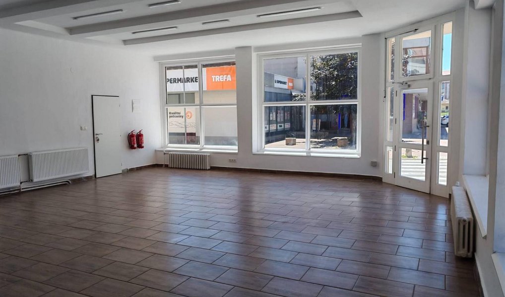 Pronájem obchodních prostor 100 m², Protivín – náhled fotky 3