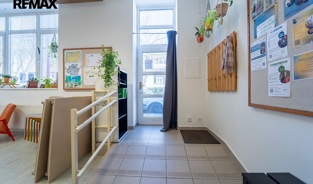 Prodej obchodních prostor 61 m², Poděbrady – náhled fotky 13