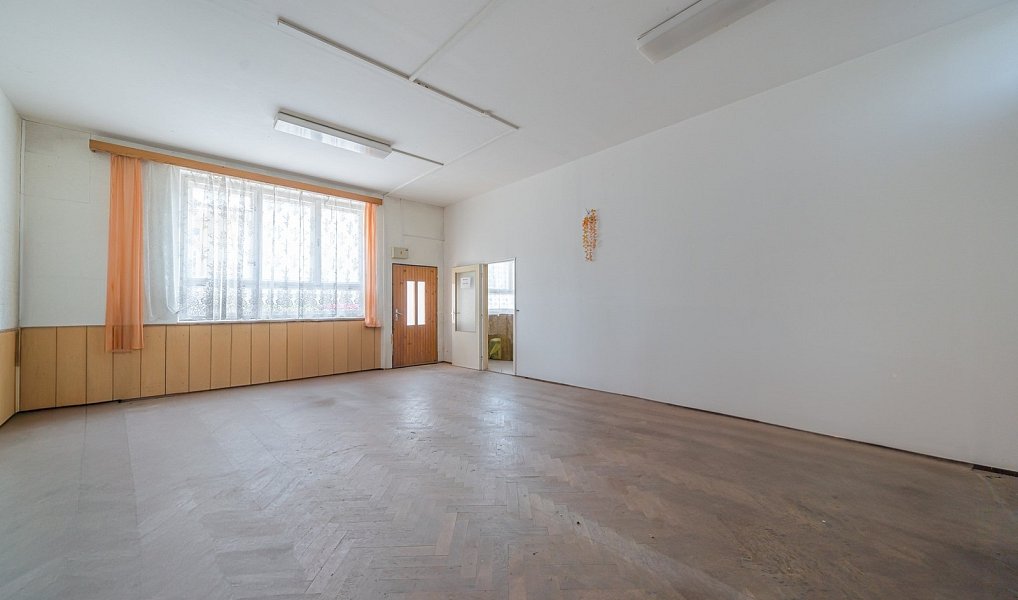 Prodej restaurace 214 m², Kroměříž – náhled fotky 12