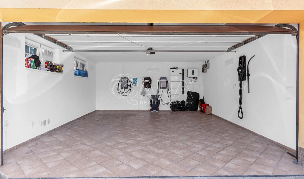 Prodej domu 255 m² s pozemkem 775 m², Šestajovice – náhled fotky 10